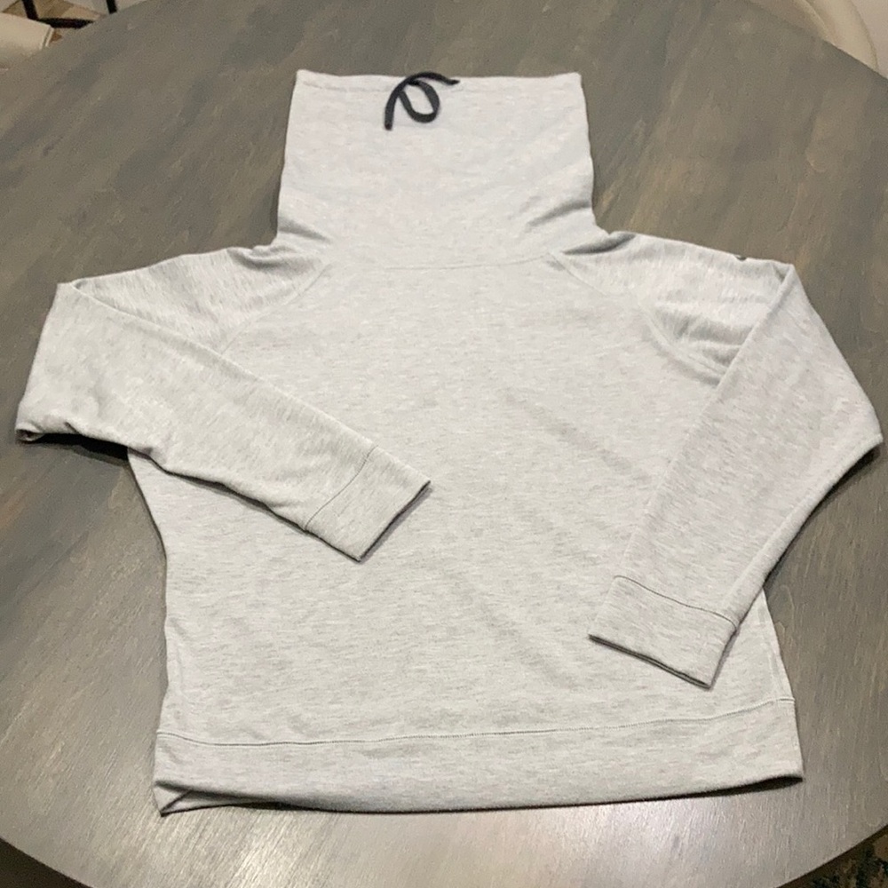 Nike Women's Cowl Neck Dri-Fit Sweatshirt Sz M